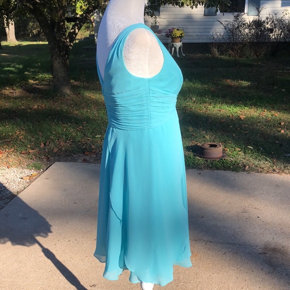 EUC Gorgeous Aqua David’s Bridal Dress - Picture 5 of 9